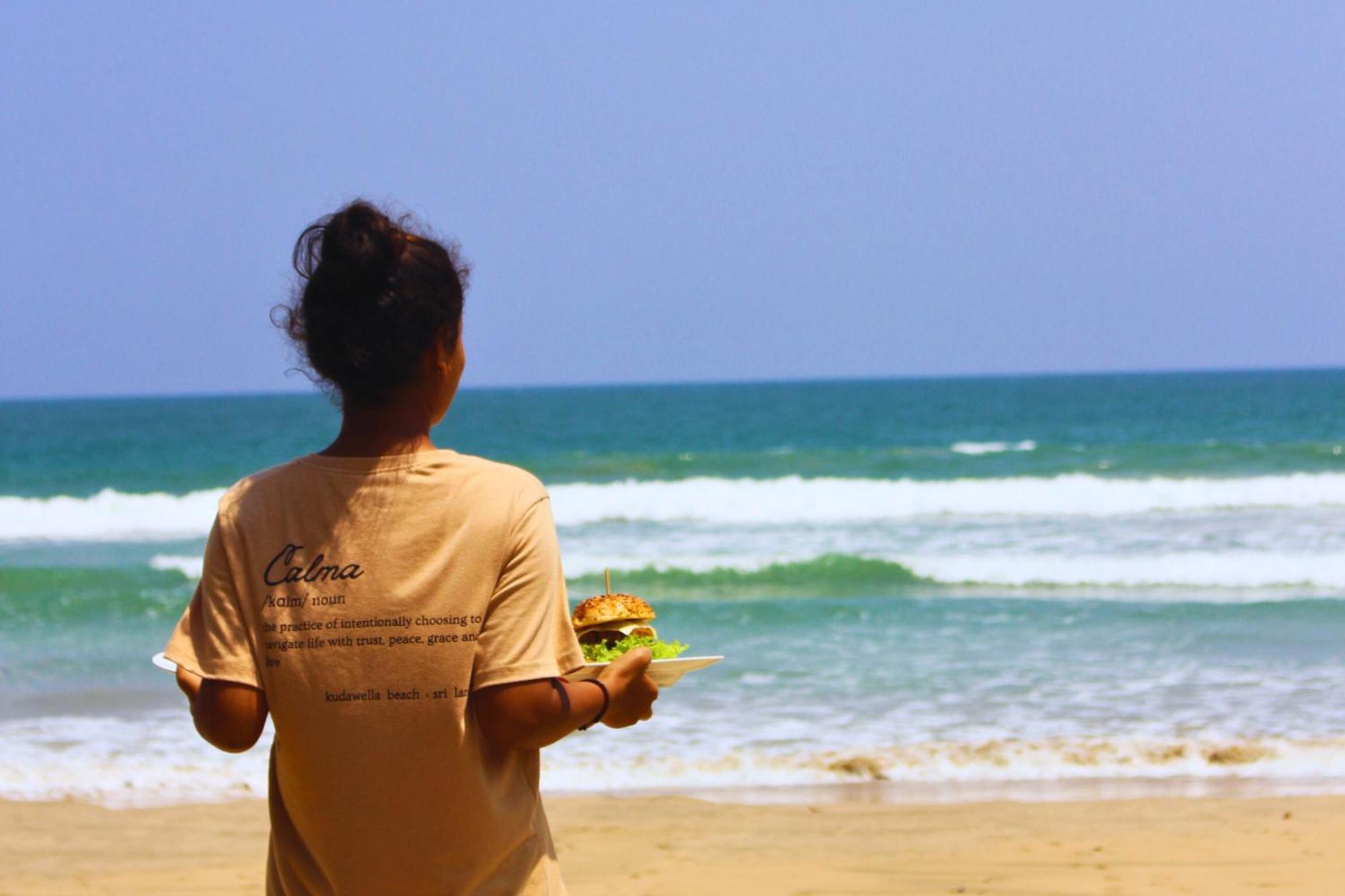 Calma - Surf, Yoga & Coffee On A Private Beach Dikwella Eksteriør billede