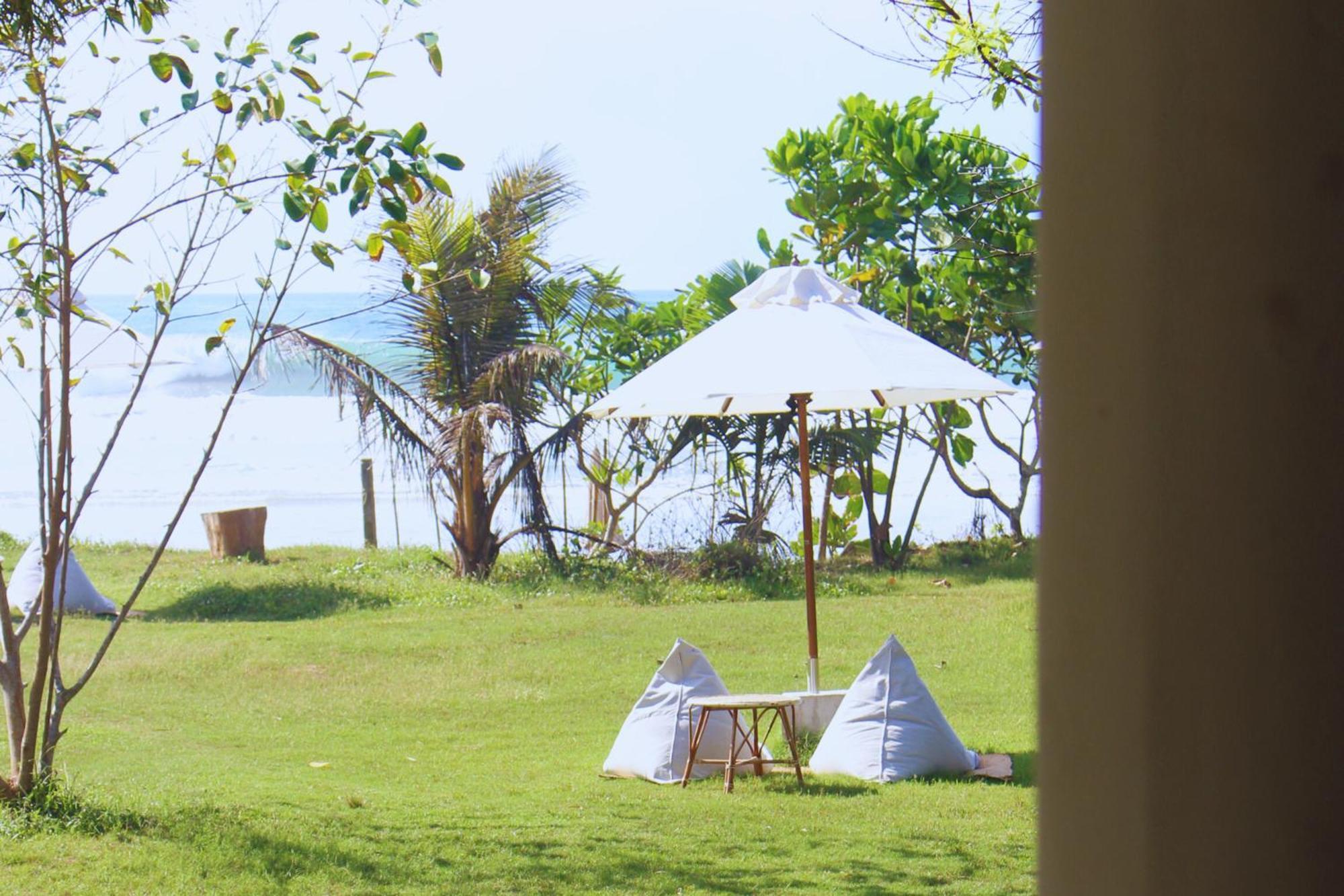 Calma - Surf, Yoga & Coffee On A Private Beach Dikwella Eksteriør billede