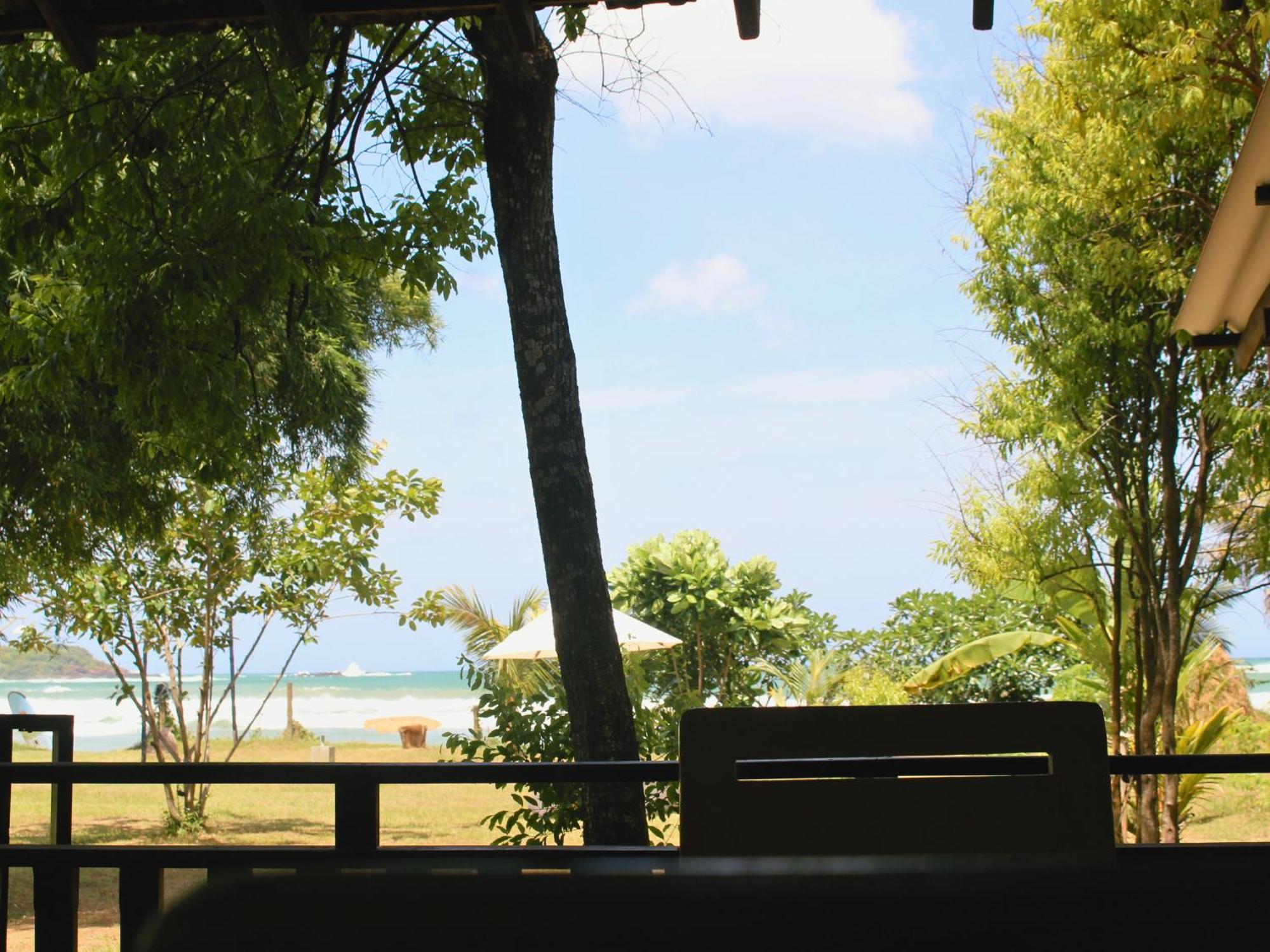 Calma - Surf, Yoga & Coffee On A Private Beach Dikwella Eksteriør billede