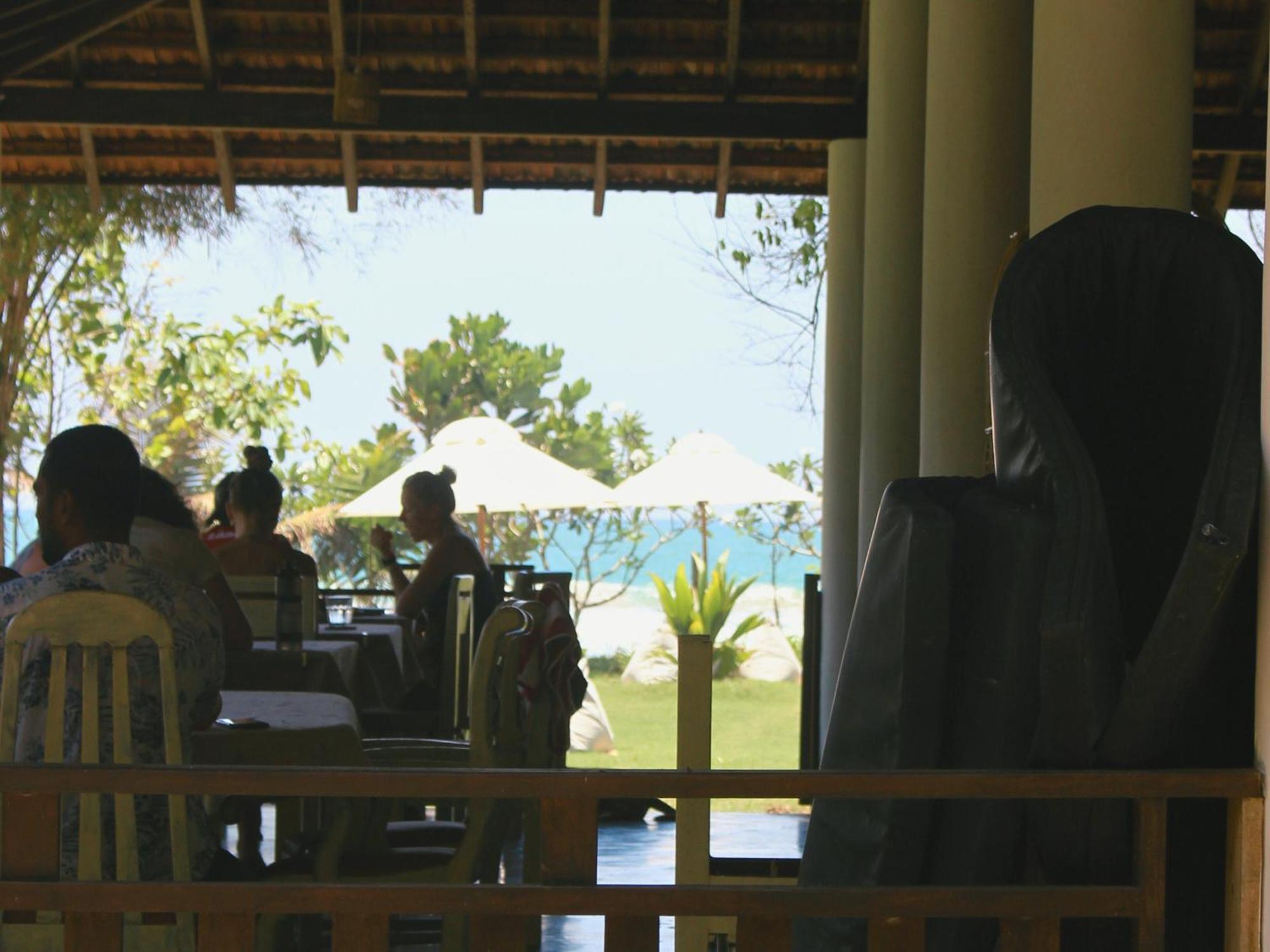Calma - Surf, Yoga & Coffee On A Private Beach Dikwella Eksteriør billede